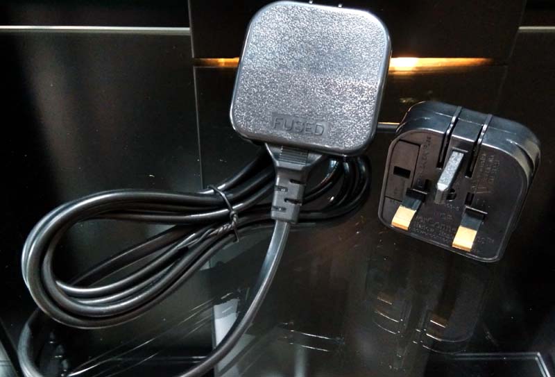 Visibee Fast Dual Port UK Mains Wall Charger - 3 Pin Plug For IPhone 11/12, Samsung Galaxy S21/S22/S23 & More